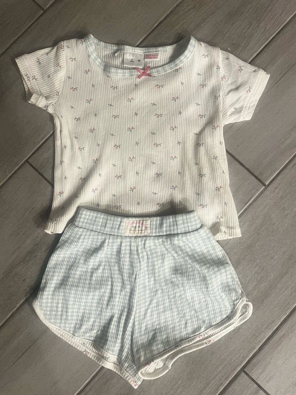 Very Cute Children's Two-Piece Pajama Set